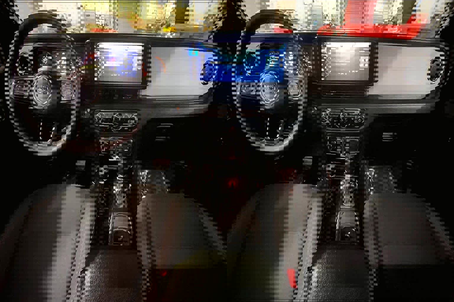 Used 2024 Jeep Wrangler Sport S image 16