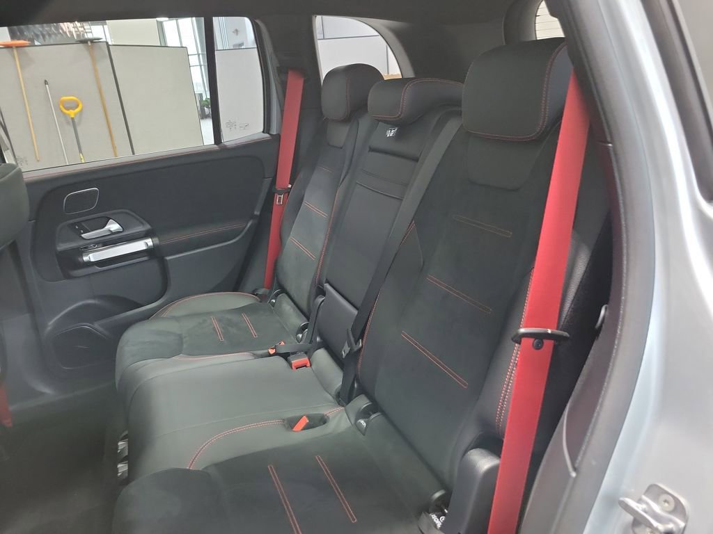 Used 2024 Mercedes-Benz GLB 35 AMG 4MATIC image 34