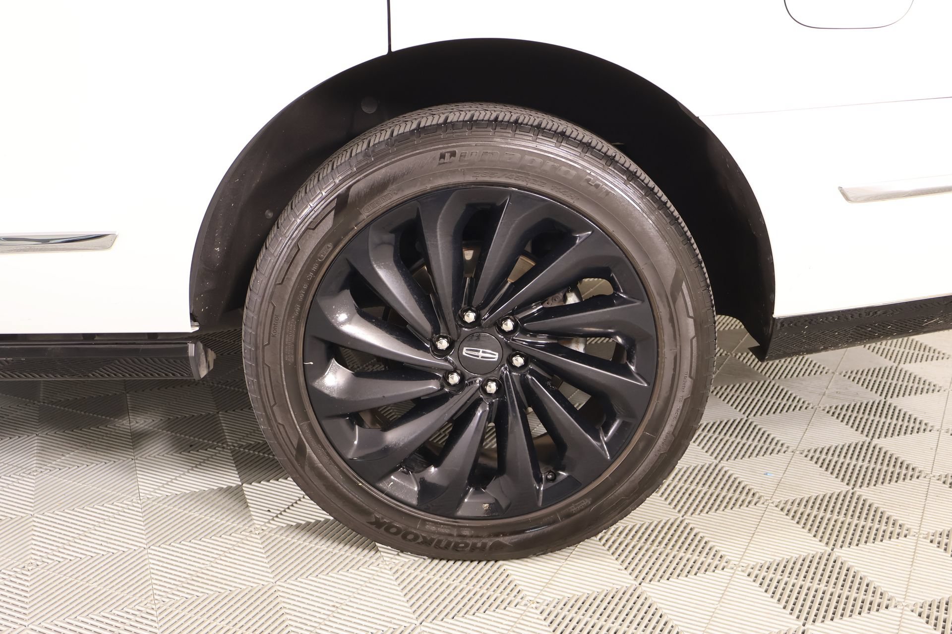 Used 2020 Lincoln Navigator Reserve w/ Equipment Group 208A Reserve AWD/4WD image 21