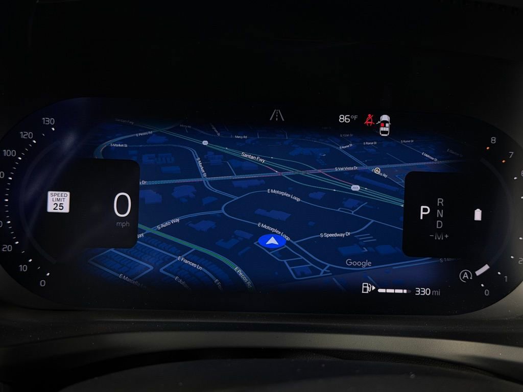 Used 2025 Volvo V60 B5 Cross Country Plus image 22