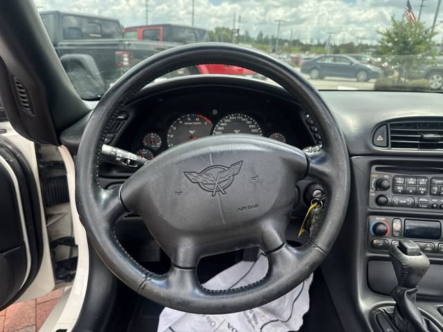 Used 2003 Chevrolet Corvette Convertible RWD image 15