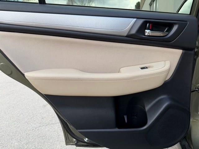 Used 2019 Subaru Outback 2.5i Premium image 32