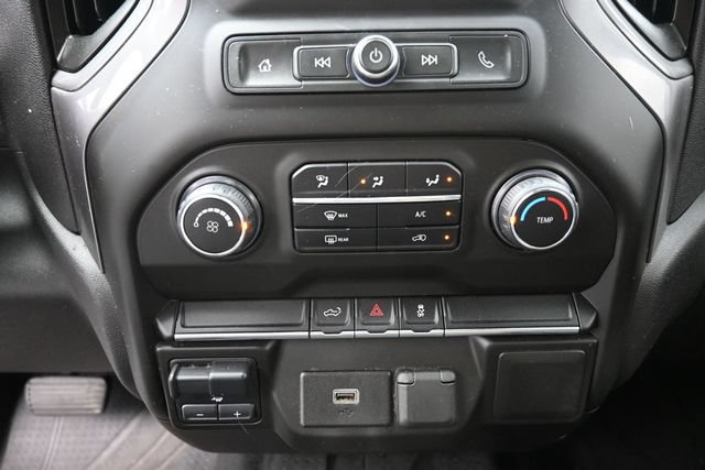 Used 2019 Chevrolet Silverado 1500 Custom w/ Custom Max Trailering Package AWD/4WD image 22