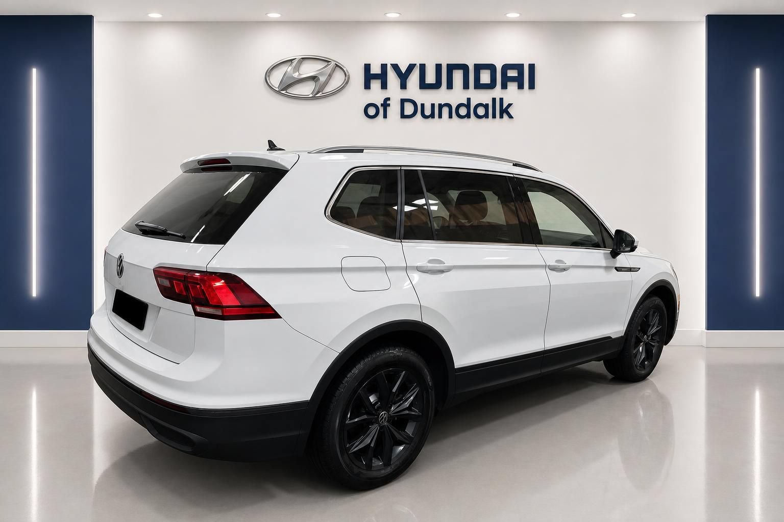 Used 2024 Volkswagen Tiguan SE FWD image 4