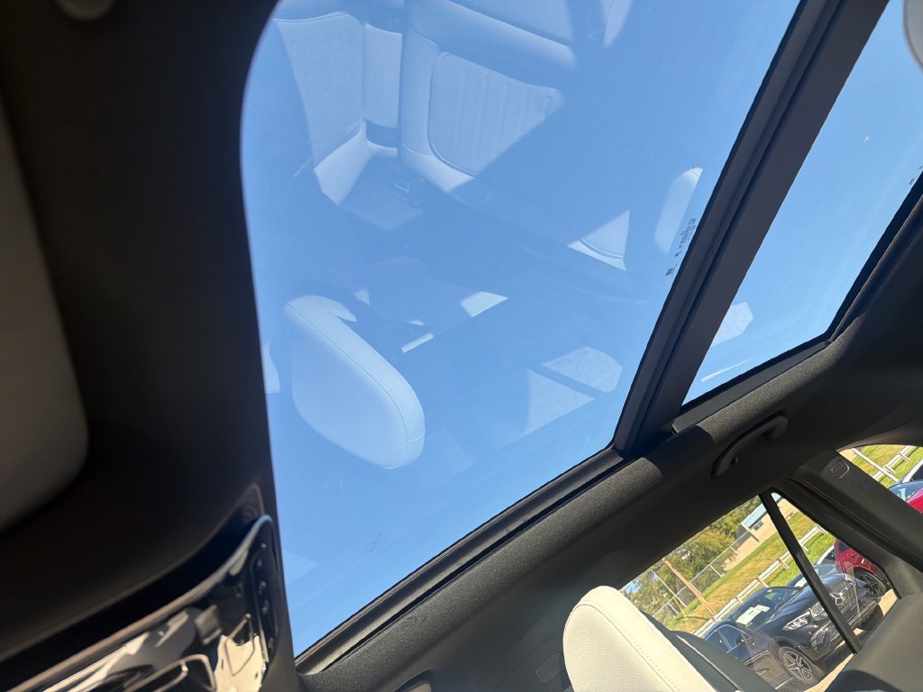 New 2027 Mercedes-Benz GLC 300 4MATIC image 17