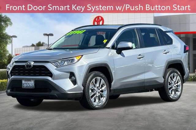 Used 2020 Toyota RAV4 XLE Premium FWD image 10
