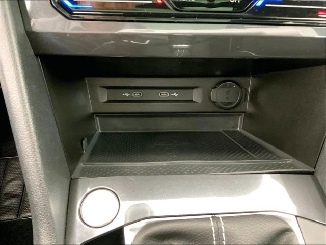 Certified 2022 Volkswagen Tiguan SEL R-Line image 33