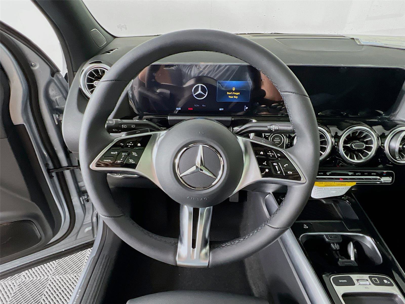 Certified 2026 Mercedes-Benz GLA 250 4MATIC image 11