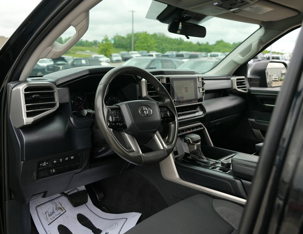 Used 2022 Toyota Tundra SR5 AWD/4WD image 16