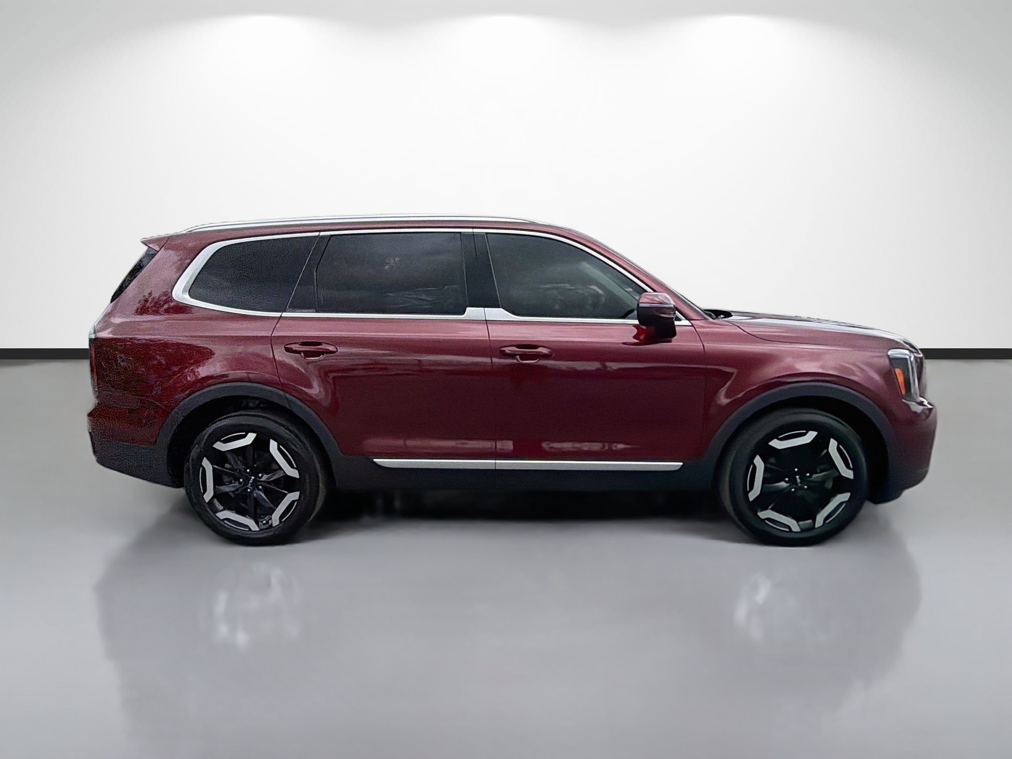 Used 2024 Kia Telluride EX w/ EX Captain's Chair Package FWD image 6