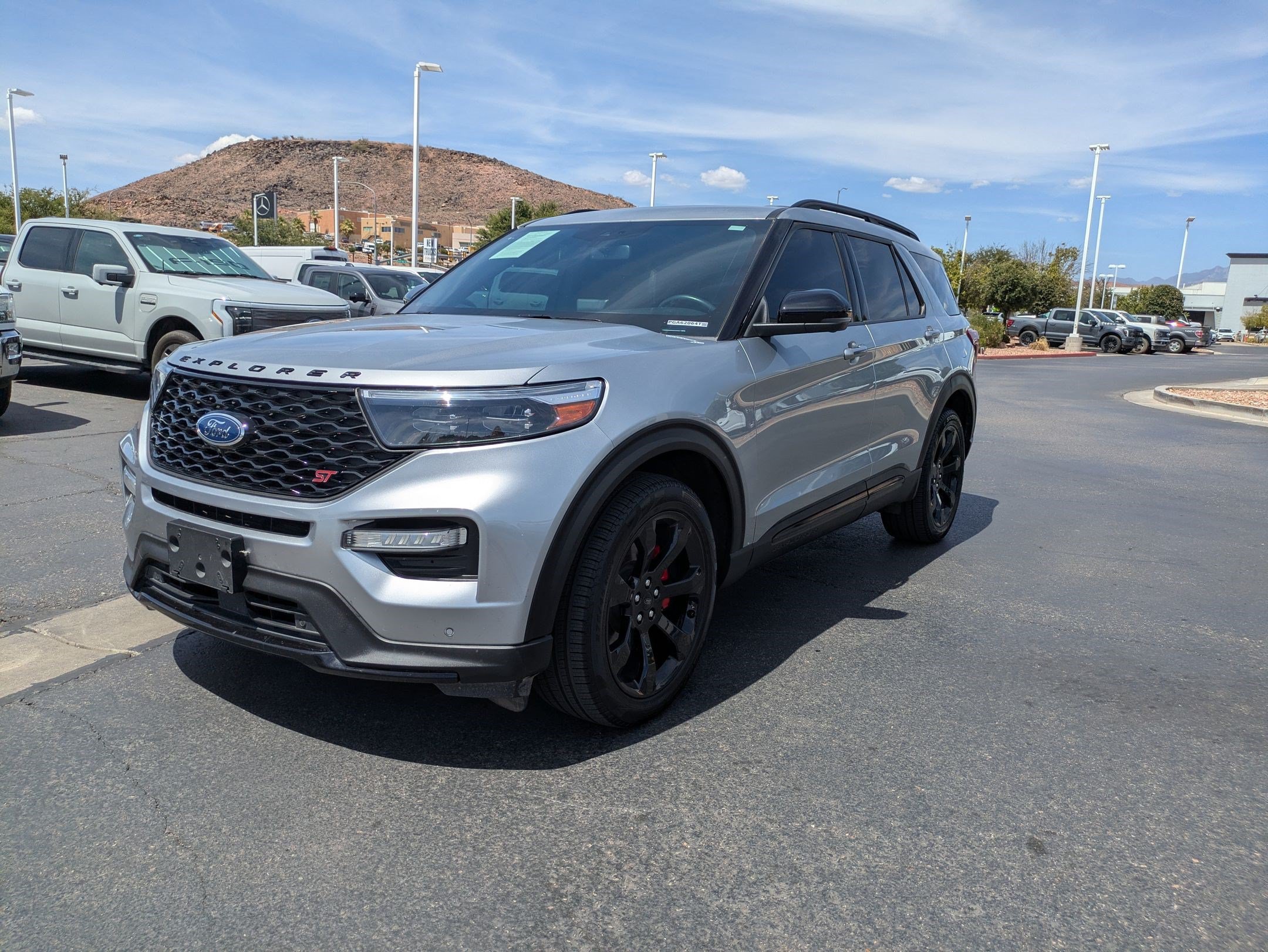 Used 2023 Ford Explorer ST w/ Equipment Group 401A AWD/4WD image 10
