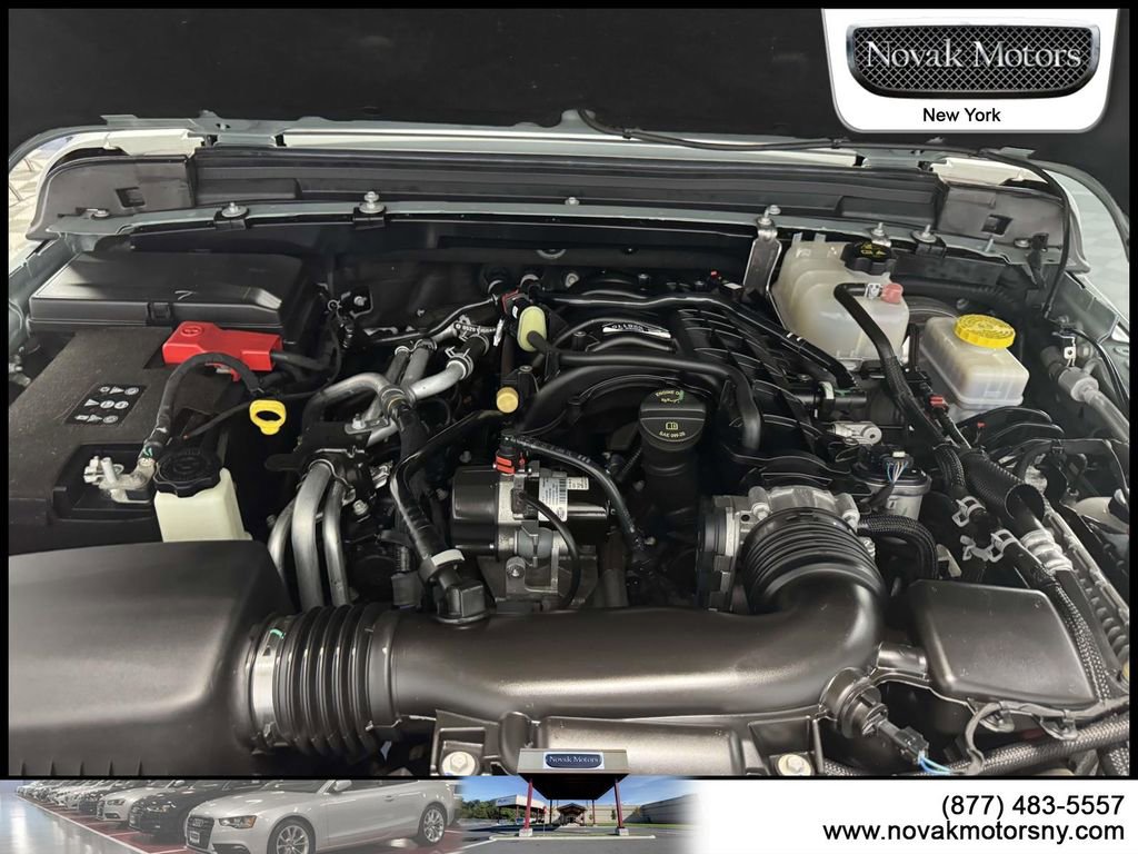 Used 2023 Jeep Wrangler Willys AWD/4WD image 15