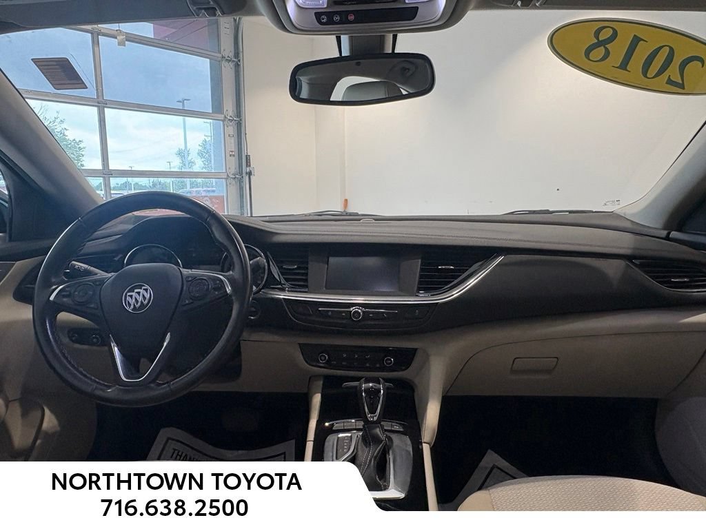 Used 2018 Buick Regal Preferred w/ Driver Confidence Package #1 FWD image 16