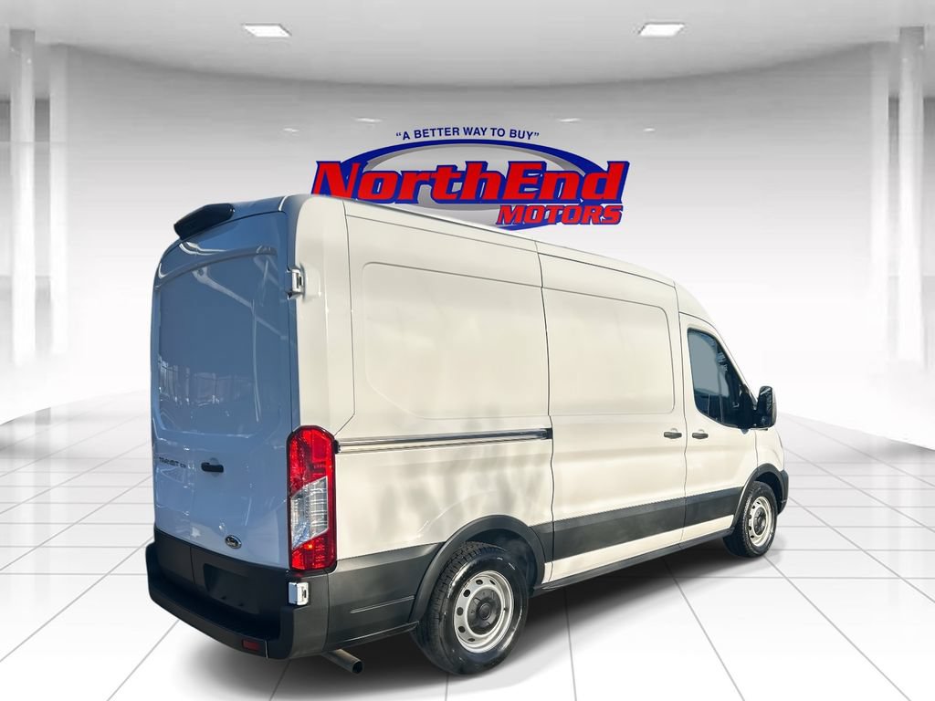 Used 2023 Ford Transit 150 Medium Roof RWD image 3