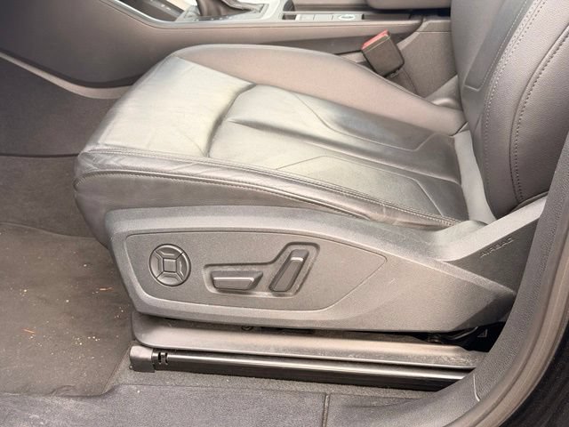 Used 2025 Audi Q3 2.0T Premium AWD/4WD image 22