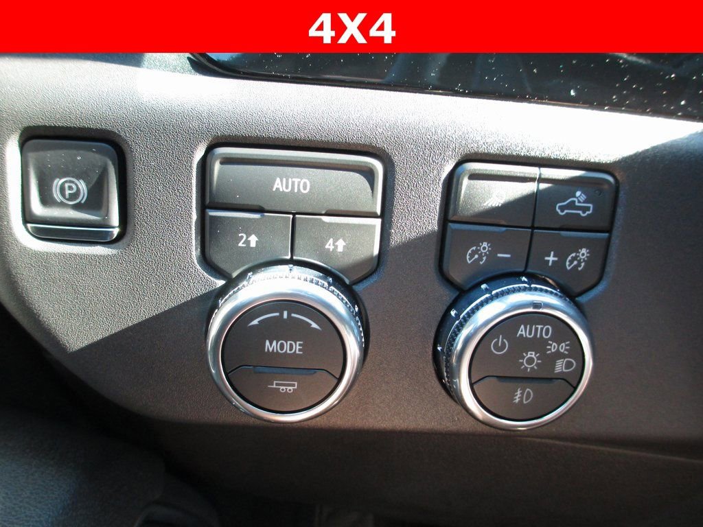 Used 2026 GMC Sierra 1500 SLT w/ SLT Convenience Package image 27