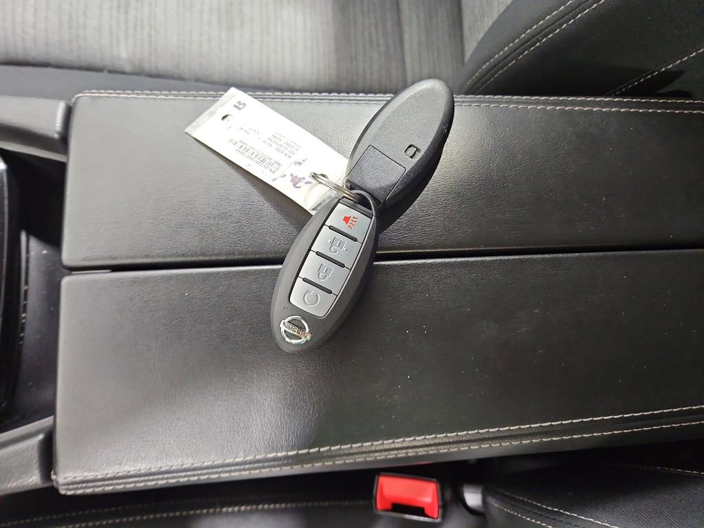 Certified 2021 Nissan Rogue SV image 29