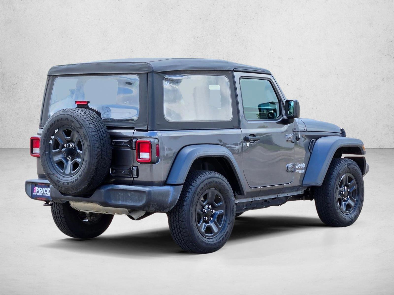 Used 2018 Jeep Wrangler Sport AWD/4WD image 5