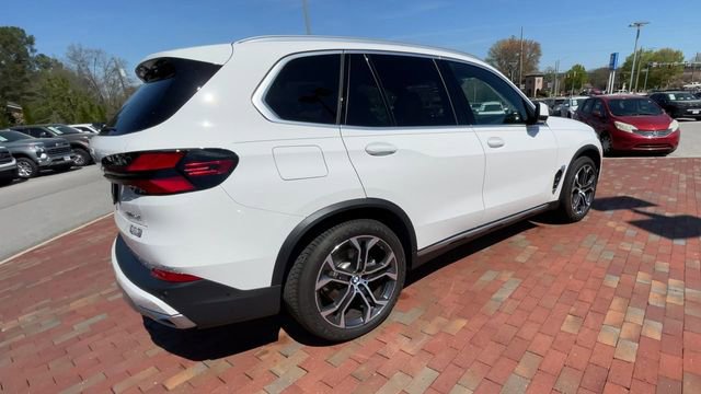 Used 2026 BMW X5 xDrive40i w/ Premium Package AWD/4WD image 9