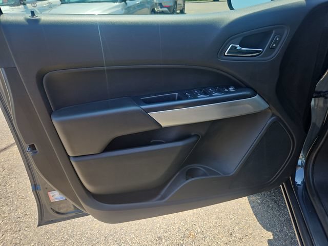 Used 2019 Chevrolet Colorado LT w/ LT Convenience Package AWD/4WD image 11