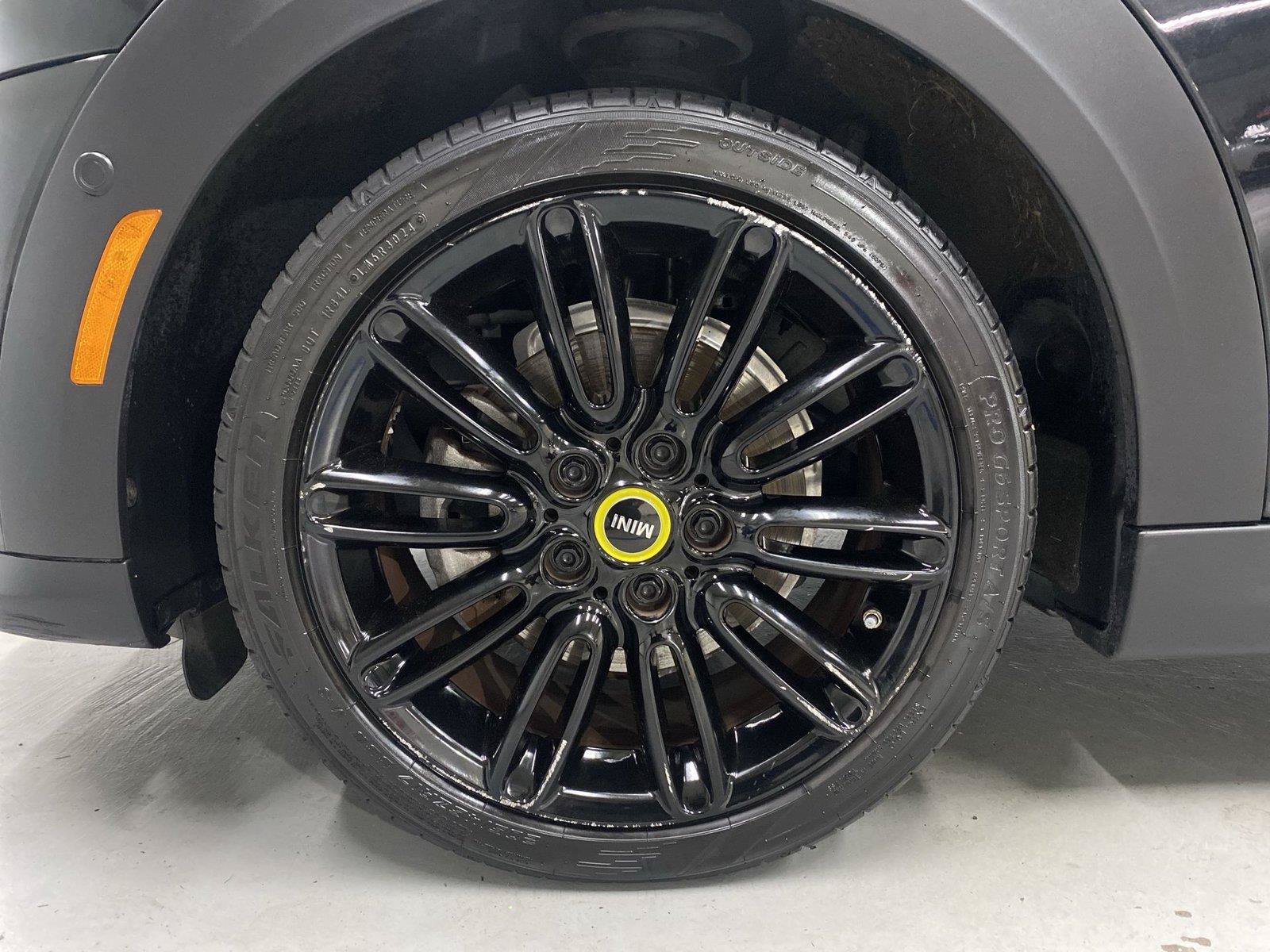 Used 2024 MINI Cooper SE FWD image 23