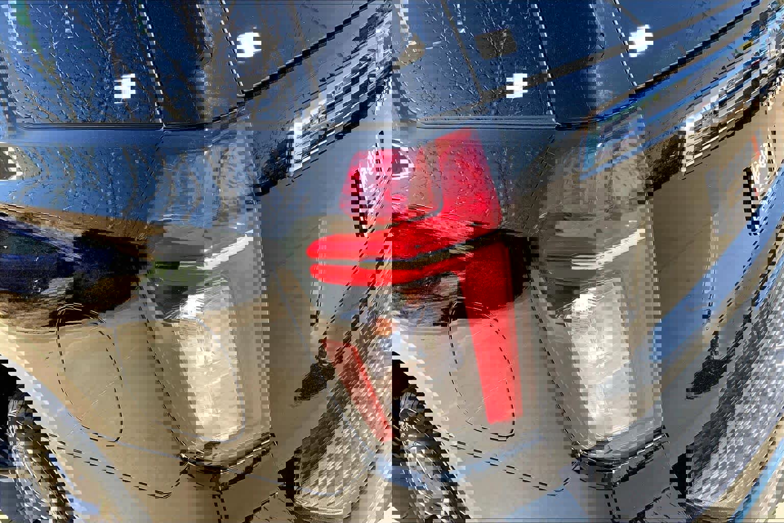 Used 2023 Chevrolet Tahoe LT w/ Luxury Package AWD/4WD image 27