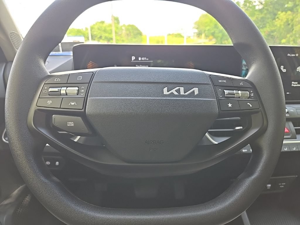 Certified 2025 Kia K4 FWD image 11