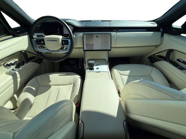 Used 2024 Land Rover Range Rover SE AWD/4WD image 12
