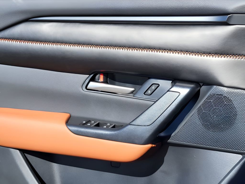 Used 2025 MAZDA CX-50 AWD 2.5 Turbo w/ Accent Package image 17