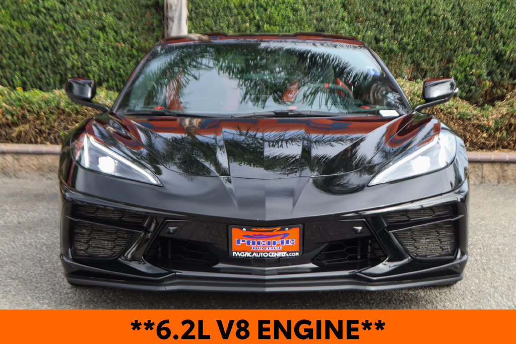 Used 2022 Chevrolet Corvette Stingray Premium Cpe w/ Z51 Performance Package RWD image 3