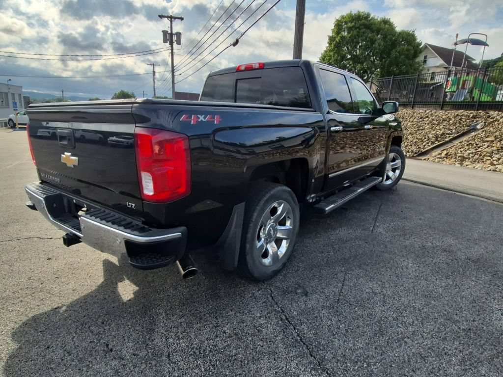 Used 2018 Chevrolet Silverado 1500 LTZ w/ Sport Package AWD/4WD image 7