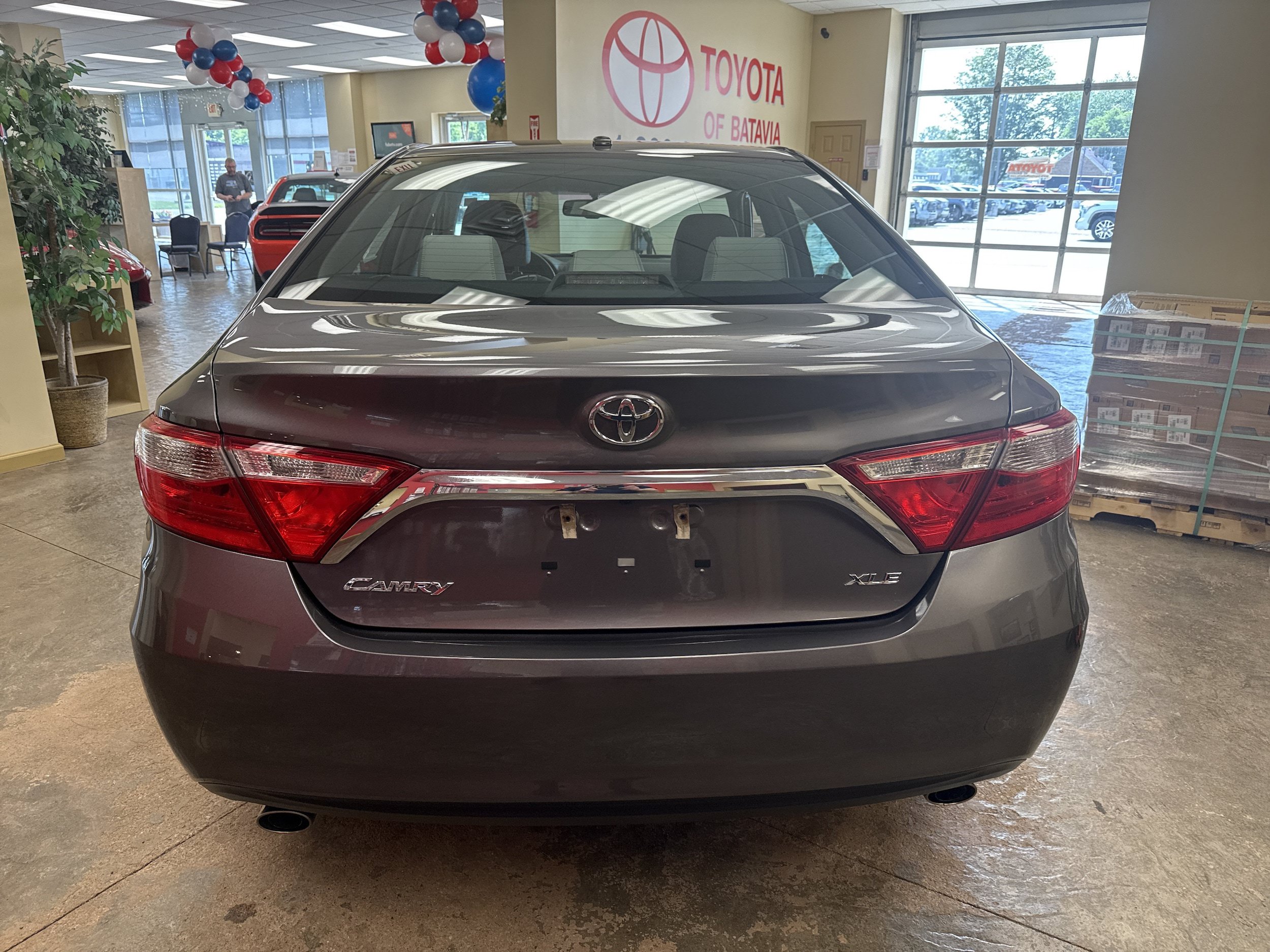 Used 2015 Toyota Camry XLE FWD image 11
