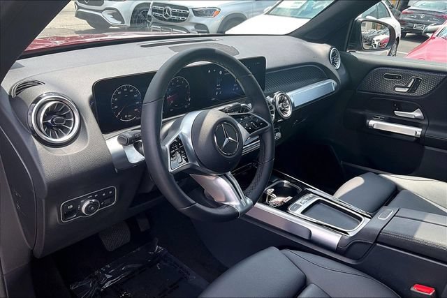 Used 2026 Mercedes-Benz GLB 250 4MATIC image 14