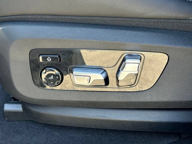 Used 2023 BMW XM w/ M Driver's Package AWD/4WD image 23