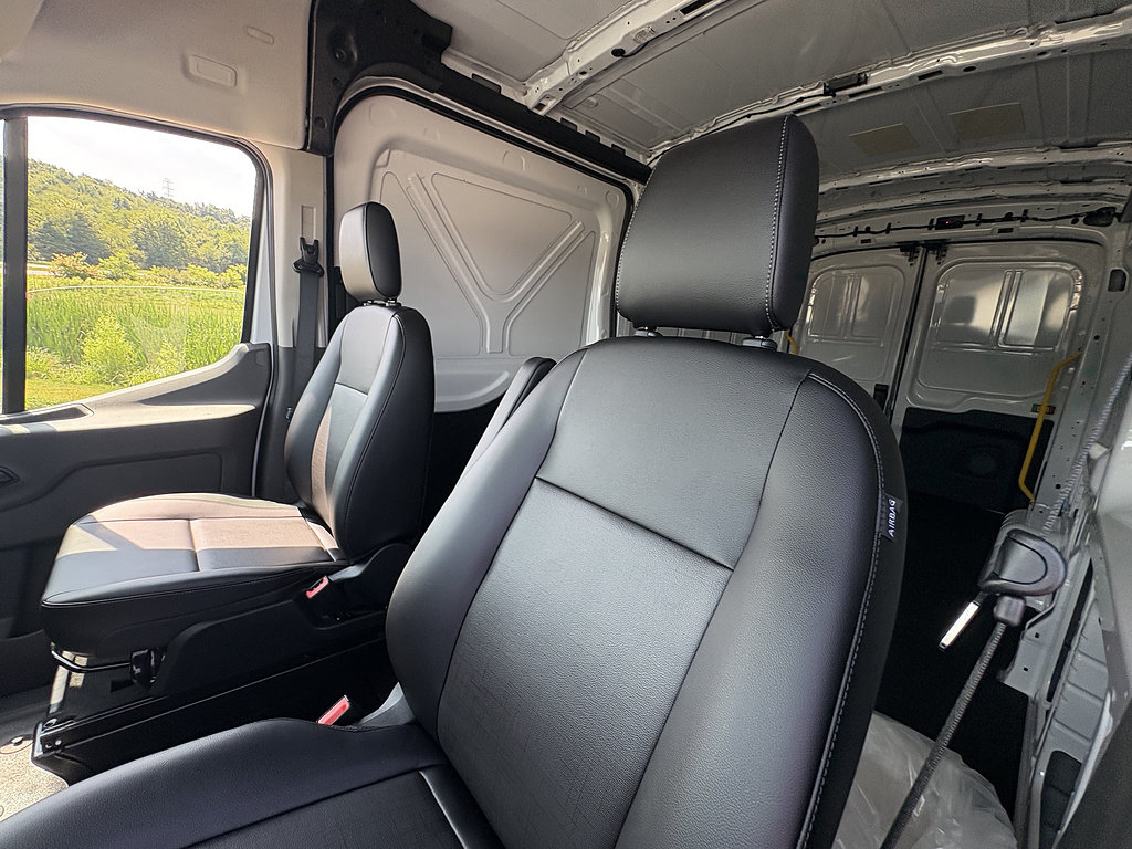 New 2026 Ford Transit 250 148 Medium Roof Extended AWD image 29