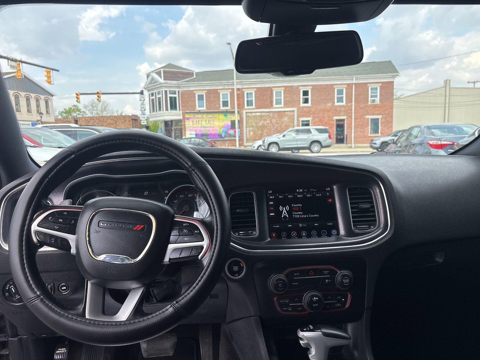 Used 2017 Dodge Charger SXT w/ Rallye Group RWD image 13