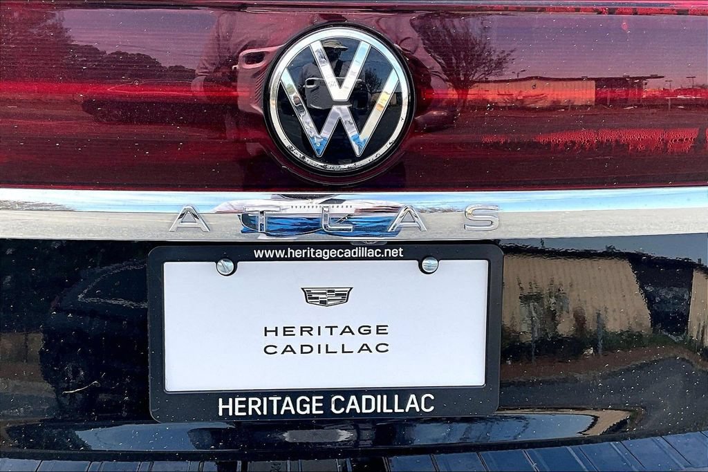 Used 2024 Volkswagen Atlas SEL Premium R-Line AWD/4WD image 24