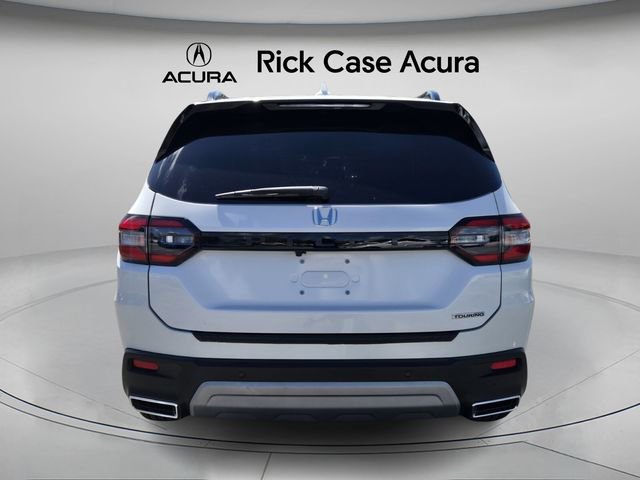 Used 2025 Honda Pilot Touring image 6