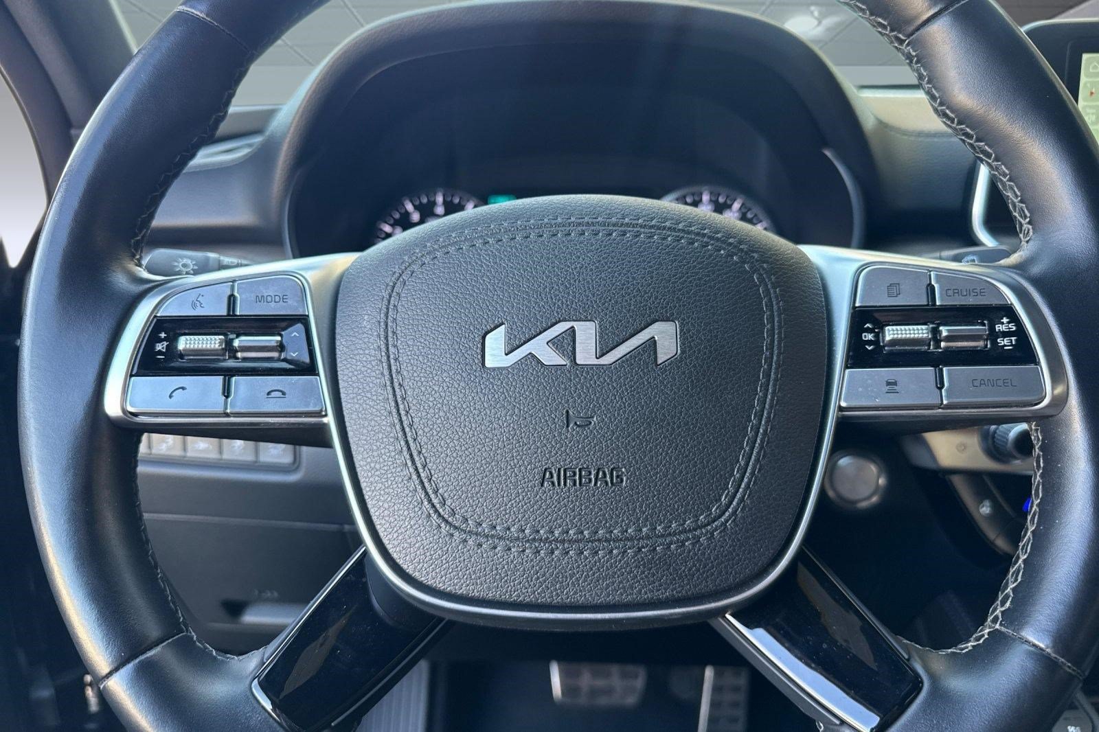Used 2022 Kia Telluride SX w/ SX Prestige Package AWD/4WD image 10