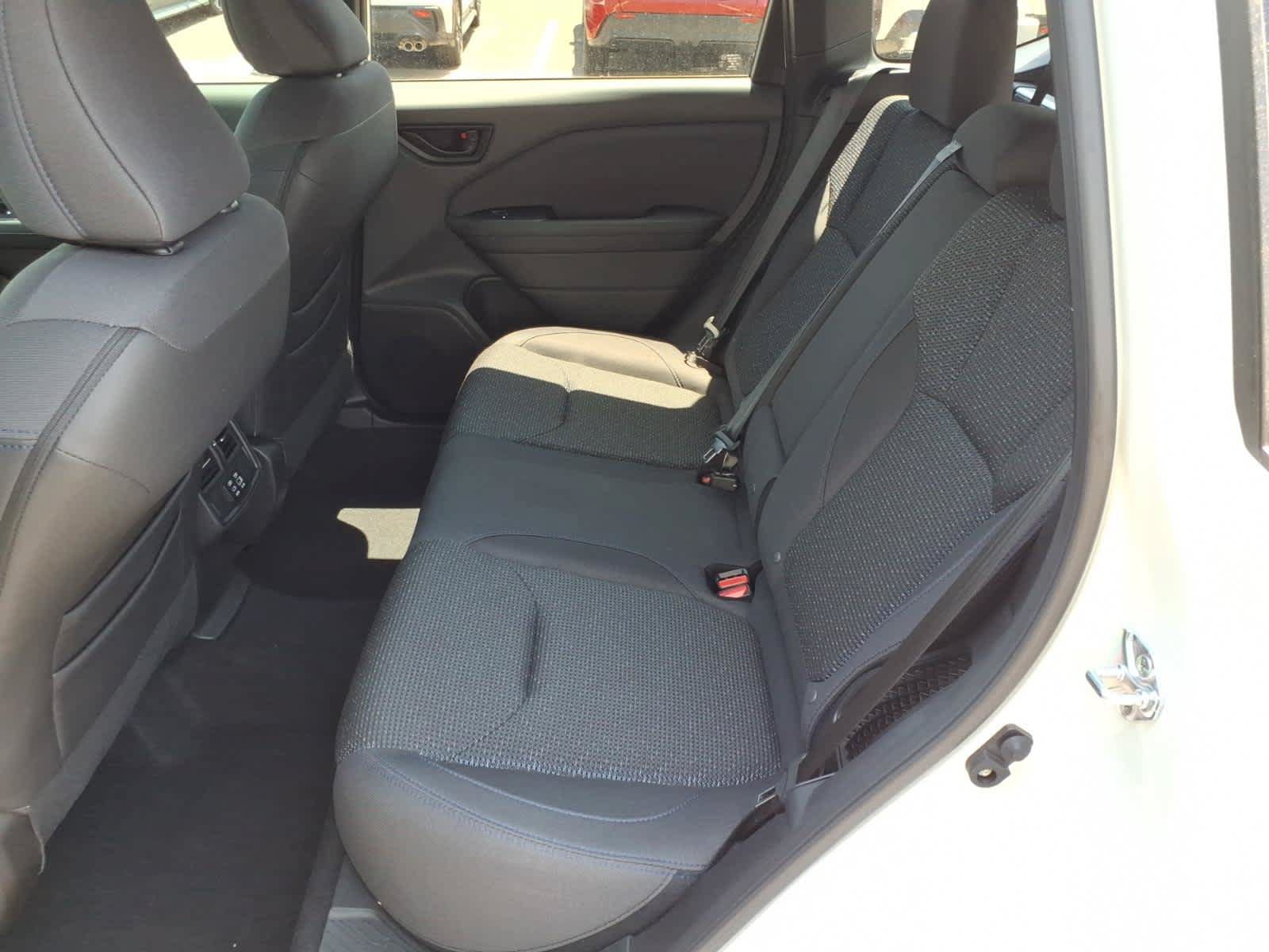 Used 2025 Subaru Forester Premium AWD/4WD image 30