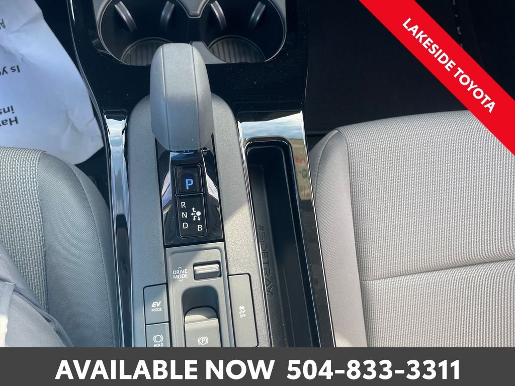 Certified 2025 Toyota Prius LE image 28