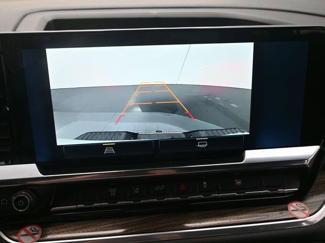 Used 2025 Chevrolet Silverado 2500 LT w/ Convenience Package image 19