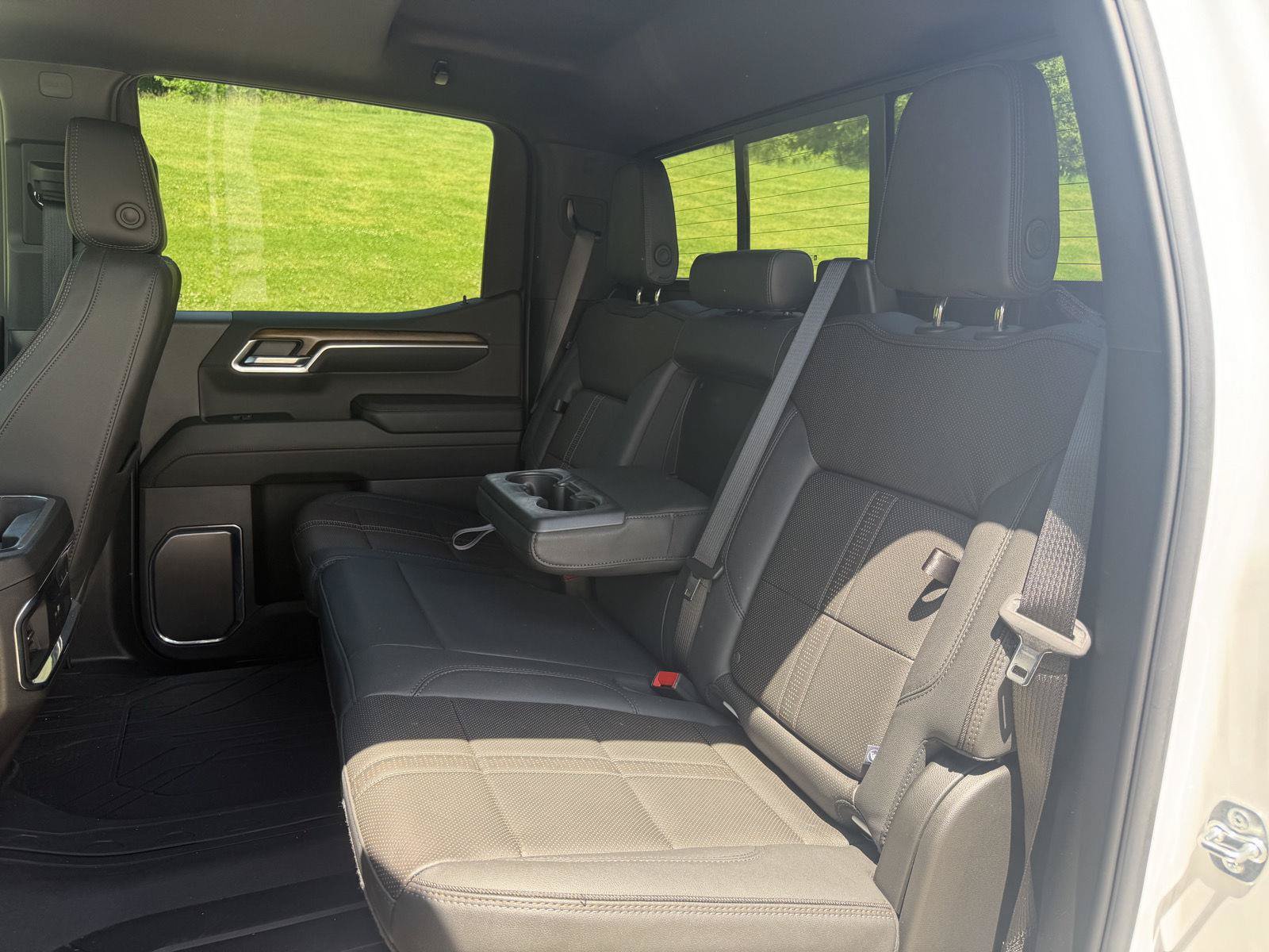 Used 2025 Chevrolet Silverado 1500 High Country w/ High Country Premium Package AWD/4WD image 26