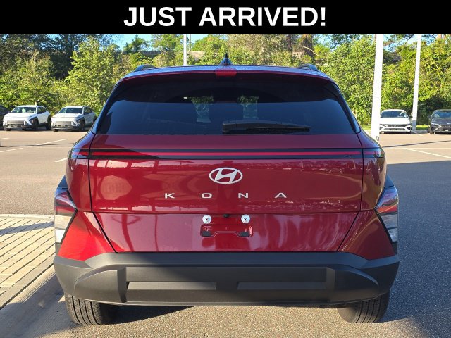 Certified 2025 Hyundai Kona SEL FWD image 4