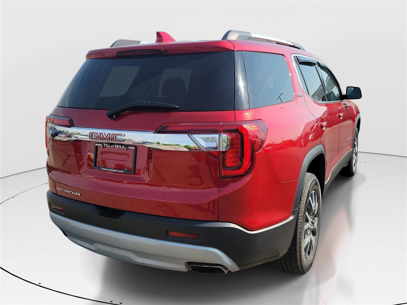 Used 2021 GMC Acadia SLE w/ Driver Convenience Package FWD image 4