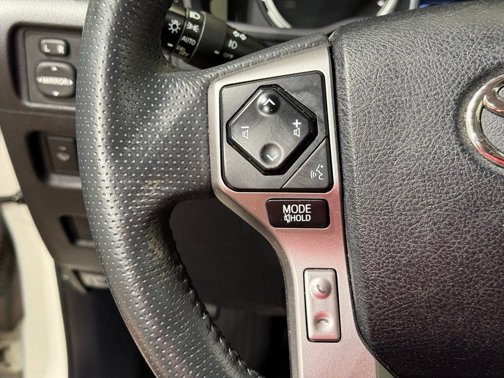 Used 2020 Toyota 4Runner Limited AWD/4WD image 25