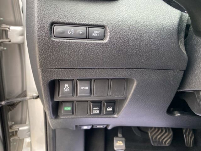 Used 2016 Nissan Rogue S image 24