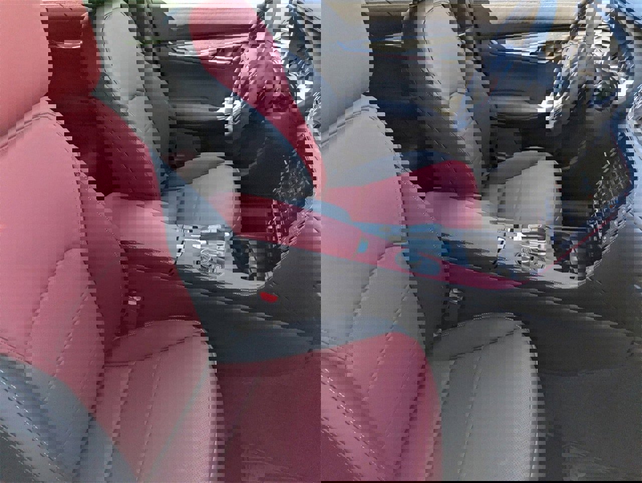 New 2025 INFINITI QX50 Sport image 11