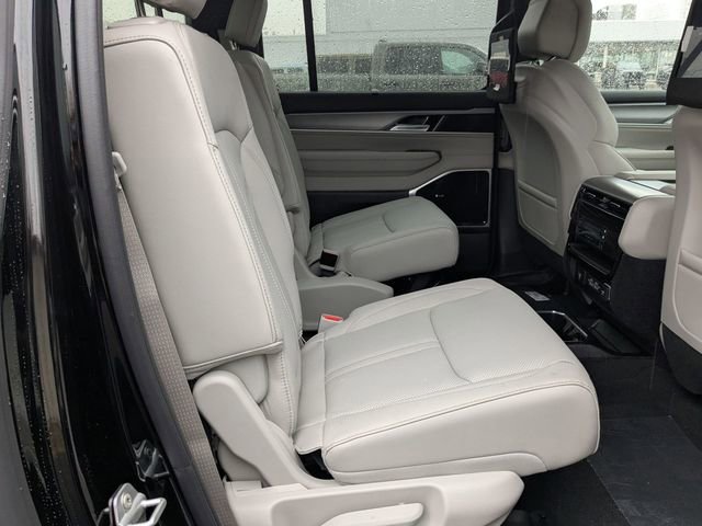 New 2026 Jeep Grand Wagoneer L Limited image 18