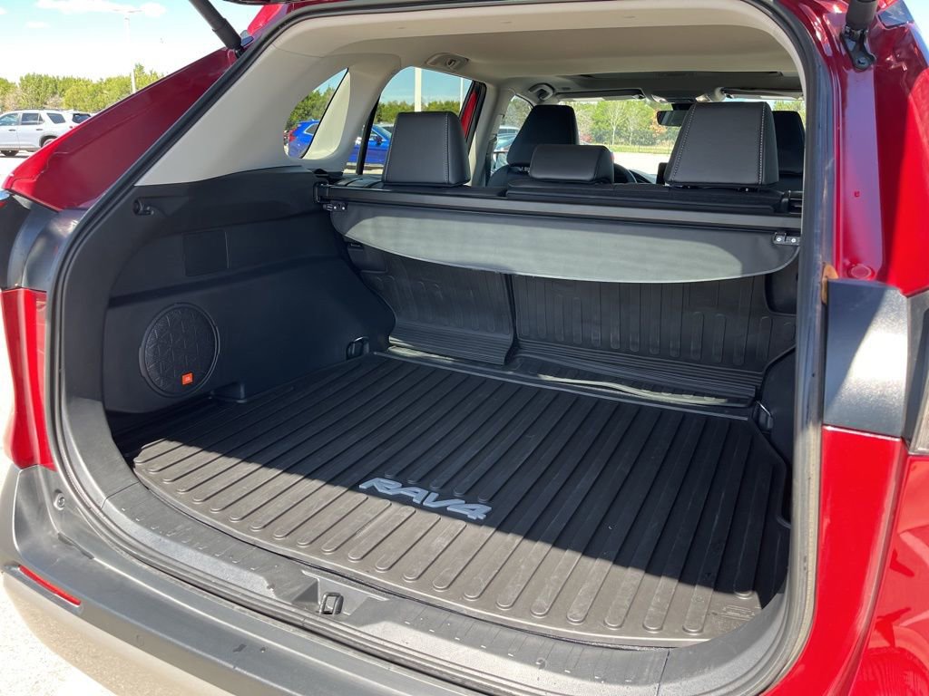 Used 2024 Toyota RAV4 Limited image 10